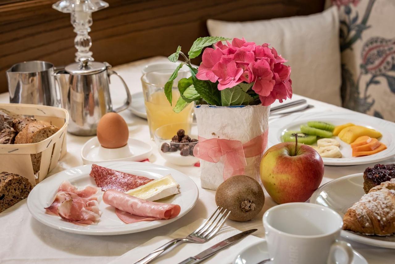 Weisse Lilie - Hotel