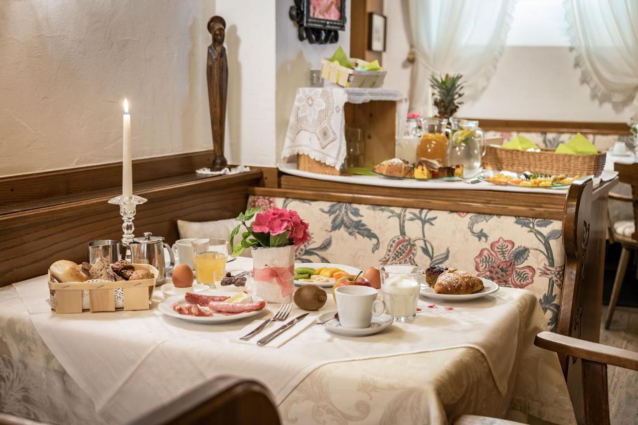 Weisse Lilie - Hotel